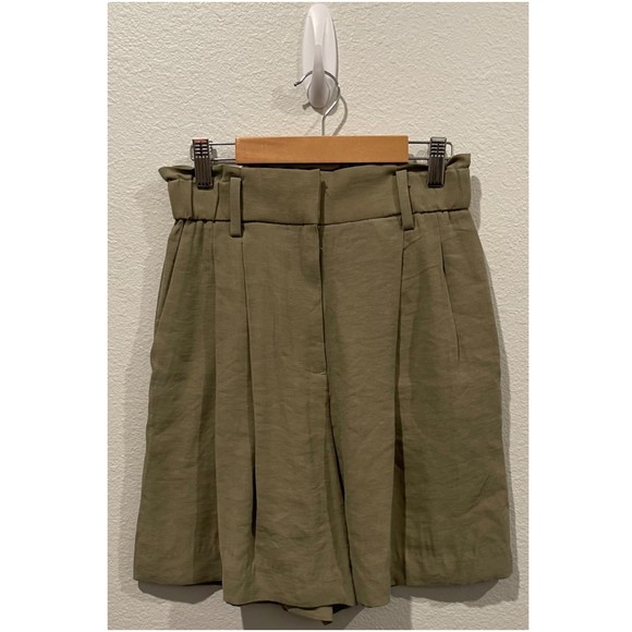 H&M Olive Green Zipper Shorts - Picture 1 of 5